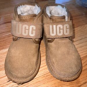 Chestnut Ugg Neumel graphic boots size 10T